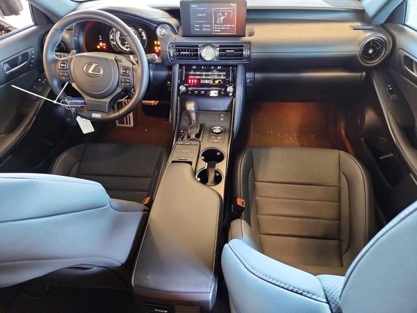2025 LEXUS IS 350