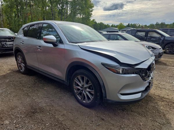 2021 MAZDA CX-5 Grand Touring — DENT