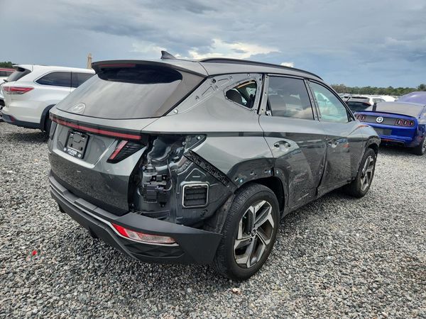 2022 HYUNDAI TUCSON