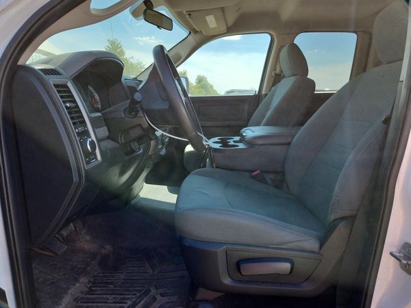 2017 RAM 1500 ST