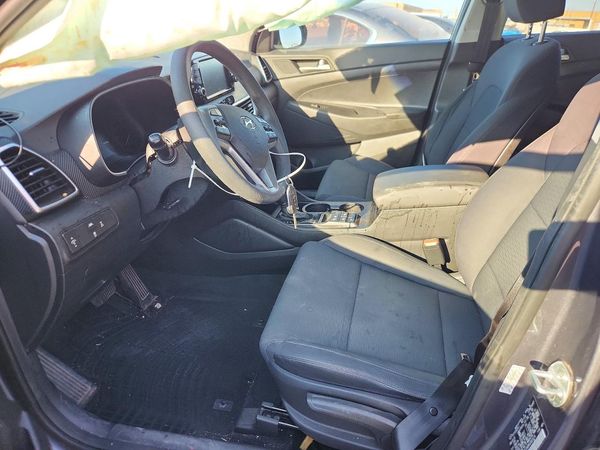 2019 HYUNDAI TUCSON SE
