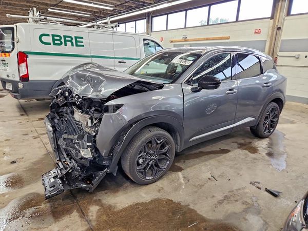 2026 NISSAN KICKS SR — Front 3/4