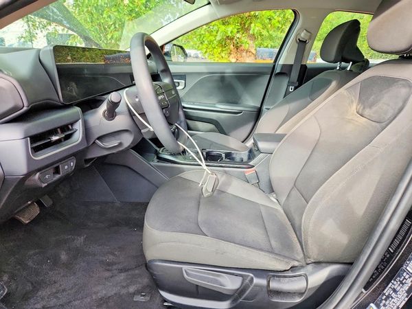 2026 KIA K4 LX, LXS