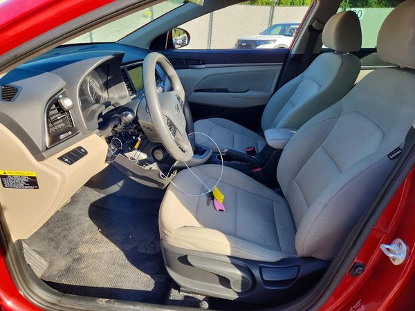 2017 HYUNDAI ELANTRA