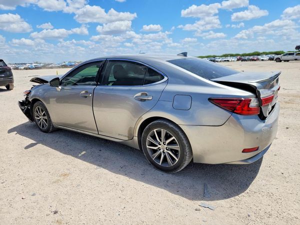 2017 LEXUS ES 300h