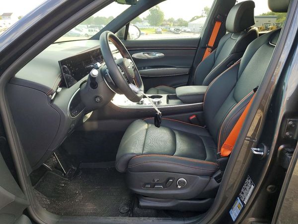 2026 GENESIS GV70