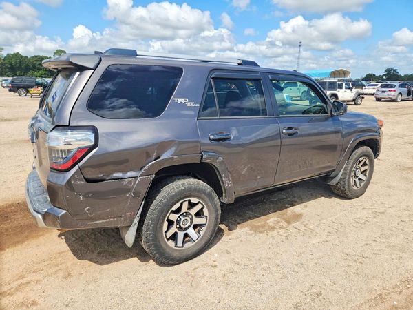 2018 TOYOTA 4RUNNER