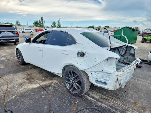 2015 LEXUS IS