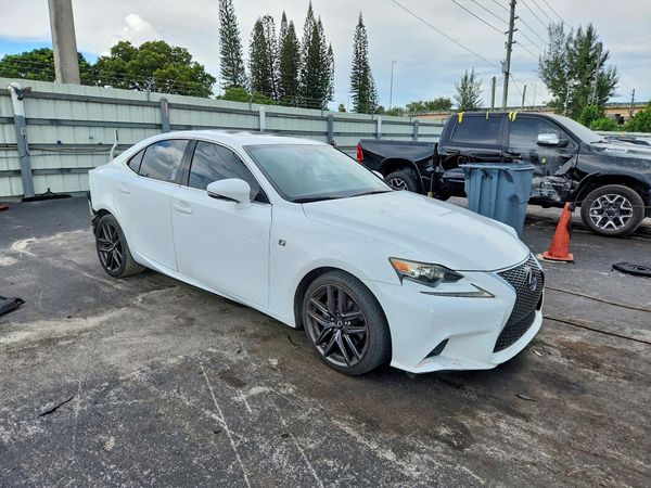 2015 LEXUS IS