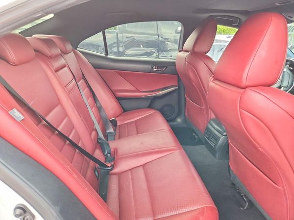 2015 LEXUS IS