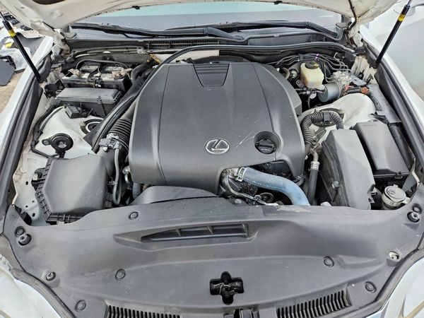 2015 LEXUS IS
