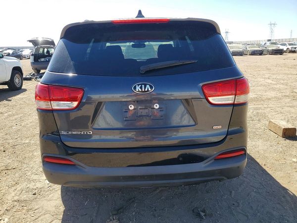 2017 KIA SORENTO L, LX — DIRR