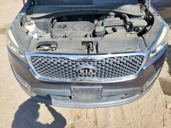 2017 KIA SORENTO L, LX — Engine bay