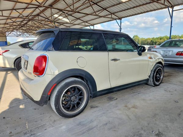 2015 MINI COOPER