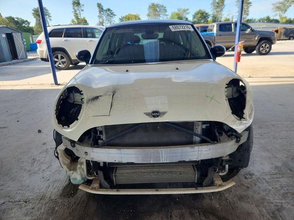 2015 MINI COOPER
