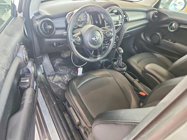 2015 MINI COOPER