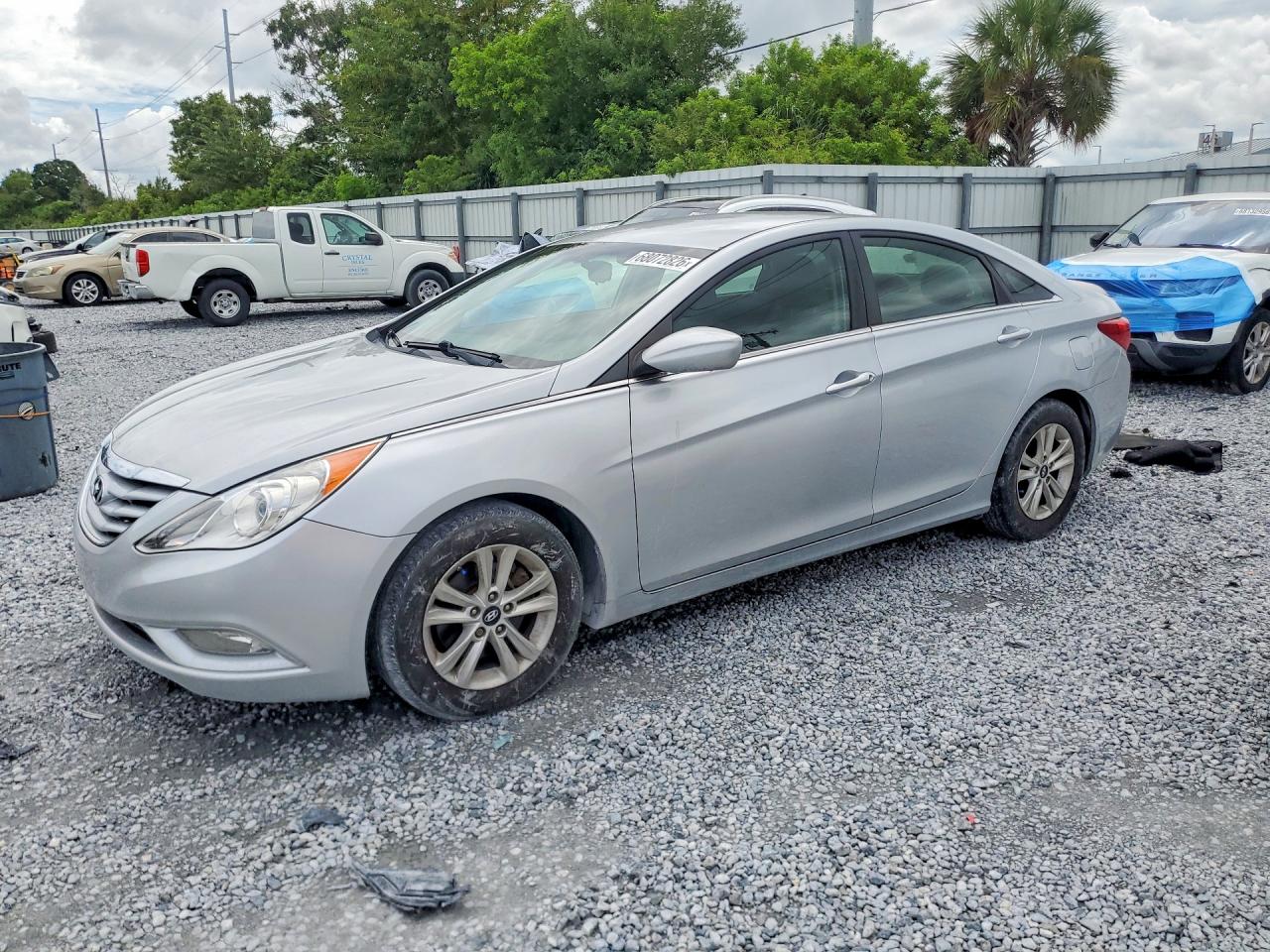 2013 HYUNDAI SONATA GLS/ GLS Popular