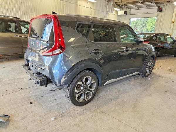 2021 KIA SOUL