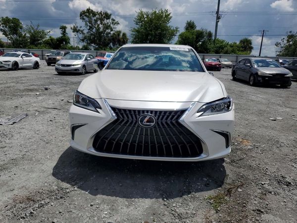 2024 LEXUS ES 250