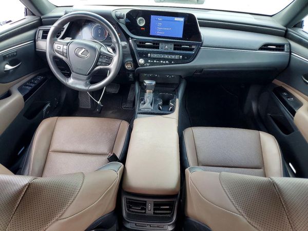 2024 LEXUS ES 250