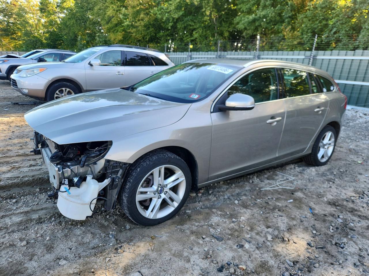 2015 VOLVO V60 Platinum (non R design)