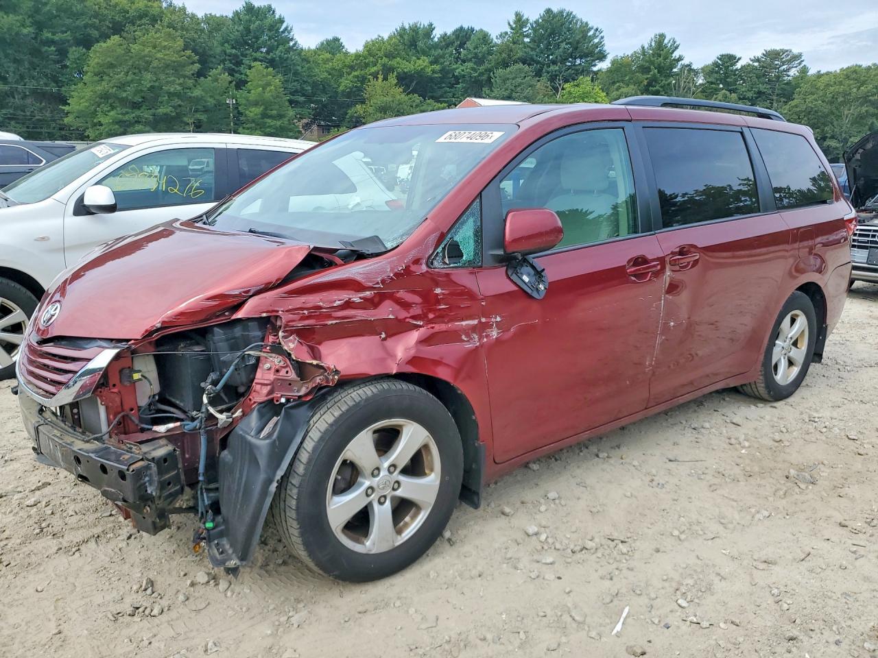 2015 TOYOTA SIENNA