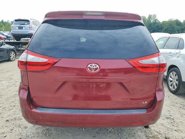 2015 TOYOTA SIENNA