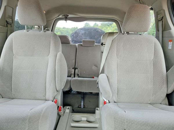 2015 TOYOTA SIENNA