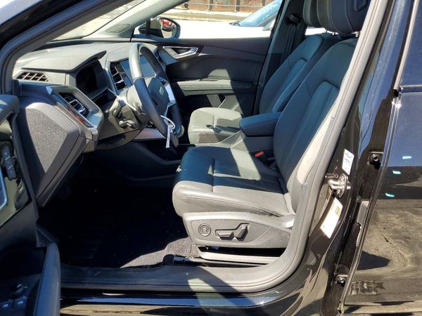 2024 AUDI Q4 E-TRON