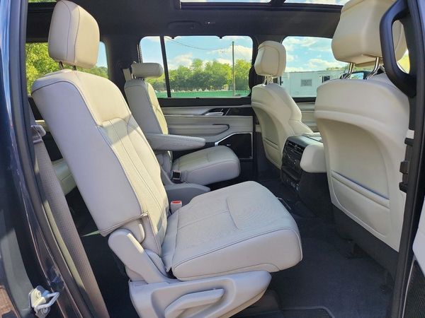 2025 JEEP WAGONEER