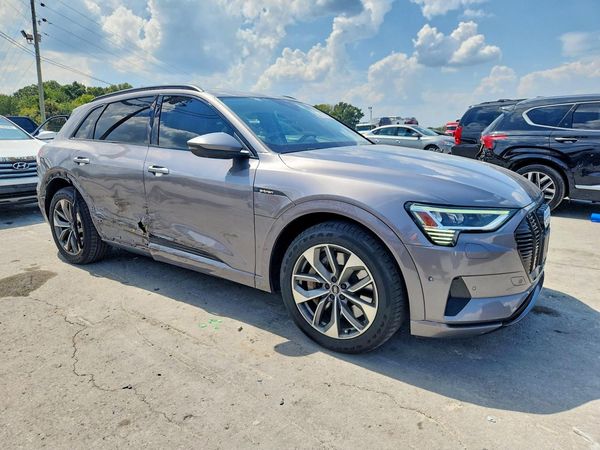 2021 AUDI E-TRON