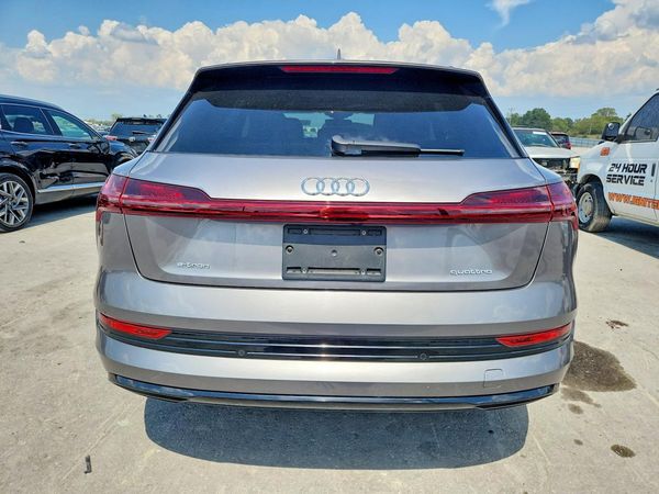 2021 AUDI E-TRON
