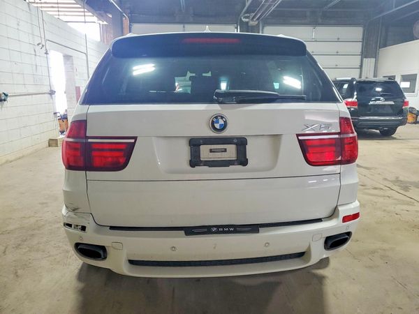 2013 BMW X5 xDrive50i