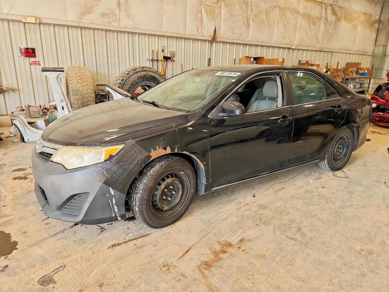 2014 TOYOTA CAMRY