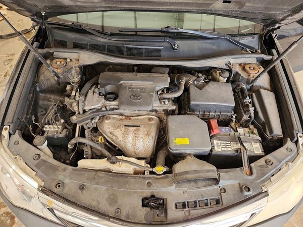 2014 TOYOTA CAMRY