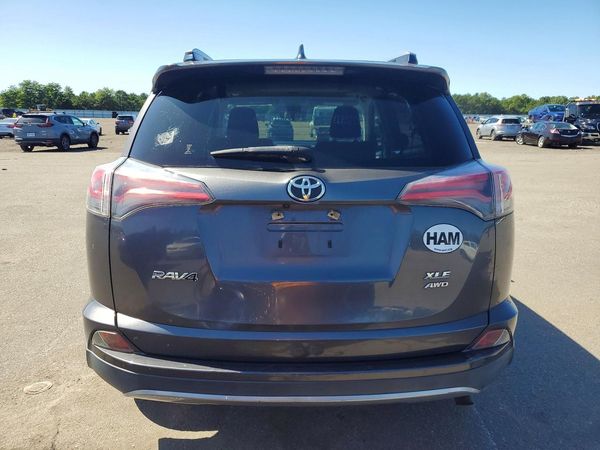 2018 TOYOTA RAV4 Adventure/XLE