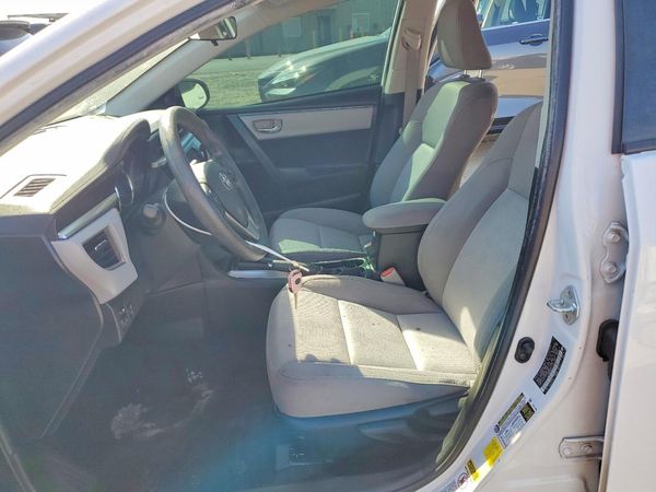 2015 TOYOTA COROLLA — DENT