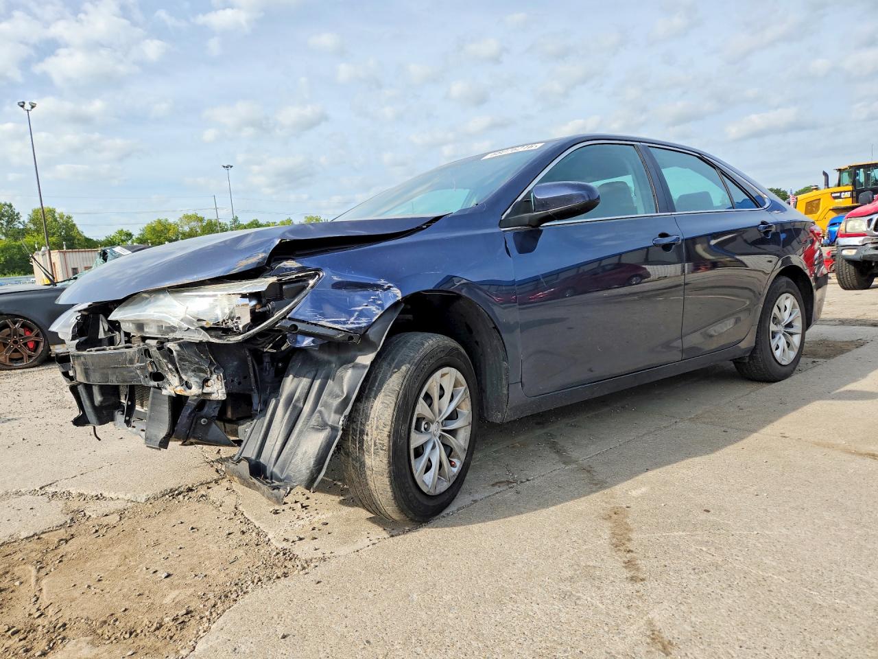 2015 TOYOTA CAMRY