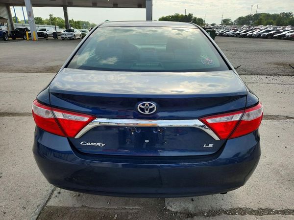 2015 TOYOTA CAMRY
