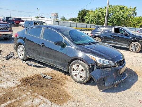 2018 KIA FORTE LX Base