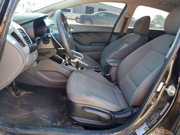 2018 KIA FORTE LX Base