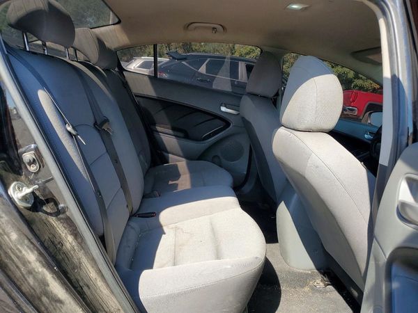 2018 KIA FORTE LX Base
