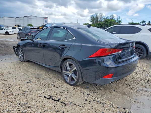 2017 LEXUS IS