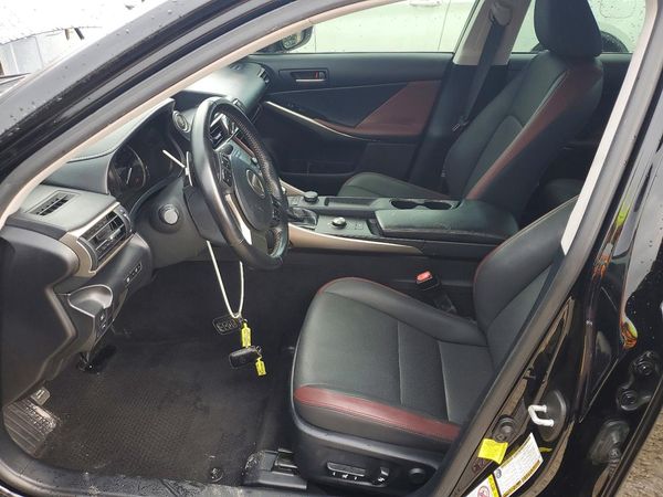 2017 LEXUS IS