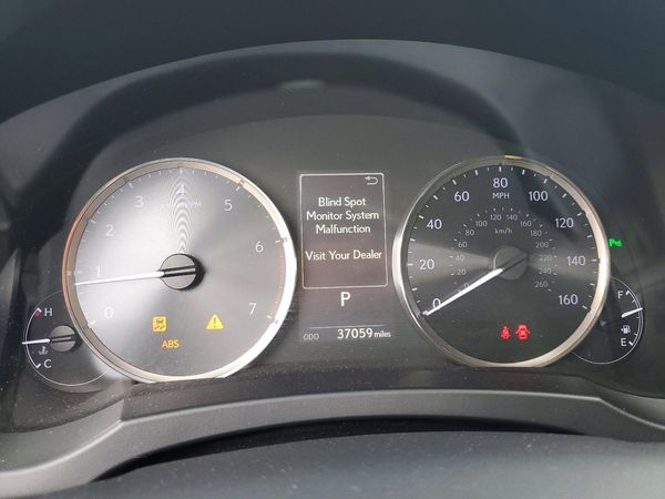 2017 LEXUS IS