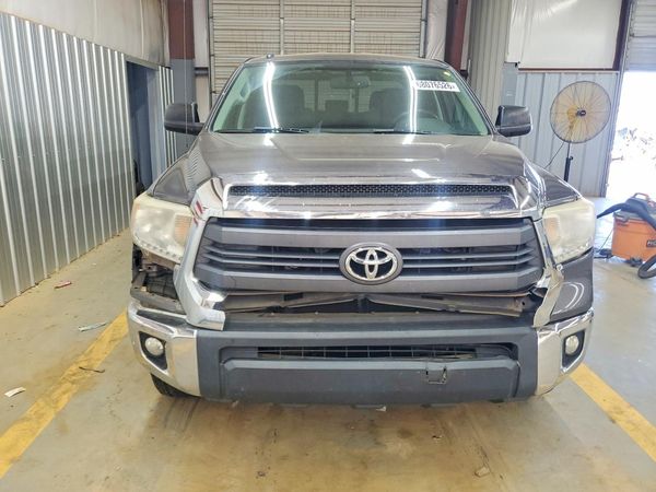 2015 TOYOTA TUNDRA SR5 Grade