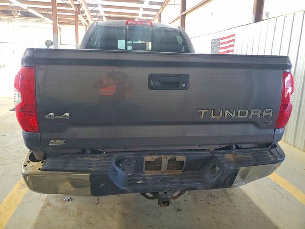 2015 TOYOTA TUNDRA SR5 Grade