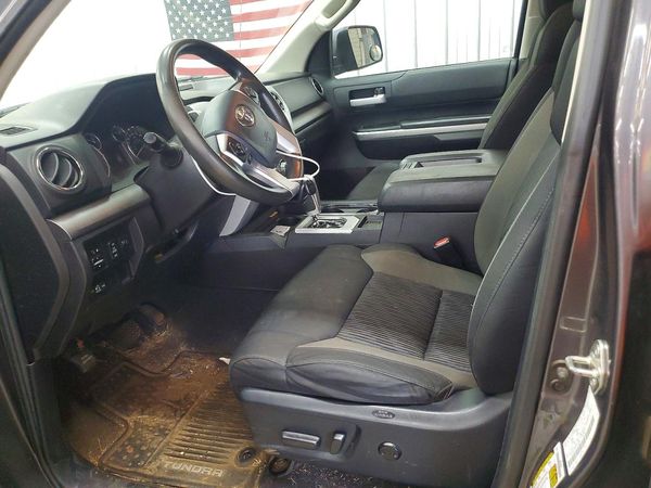 2015 TOYOTA TUNDRA SR5 Grade