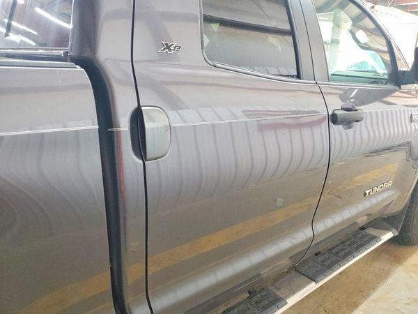 2015 TOYOTA TUNDRA SR5 Grade
