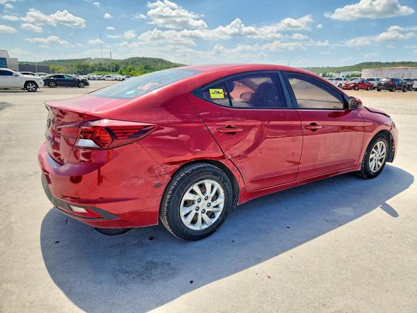2019 HYUNDAI ELANTRA SE